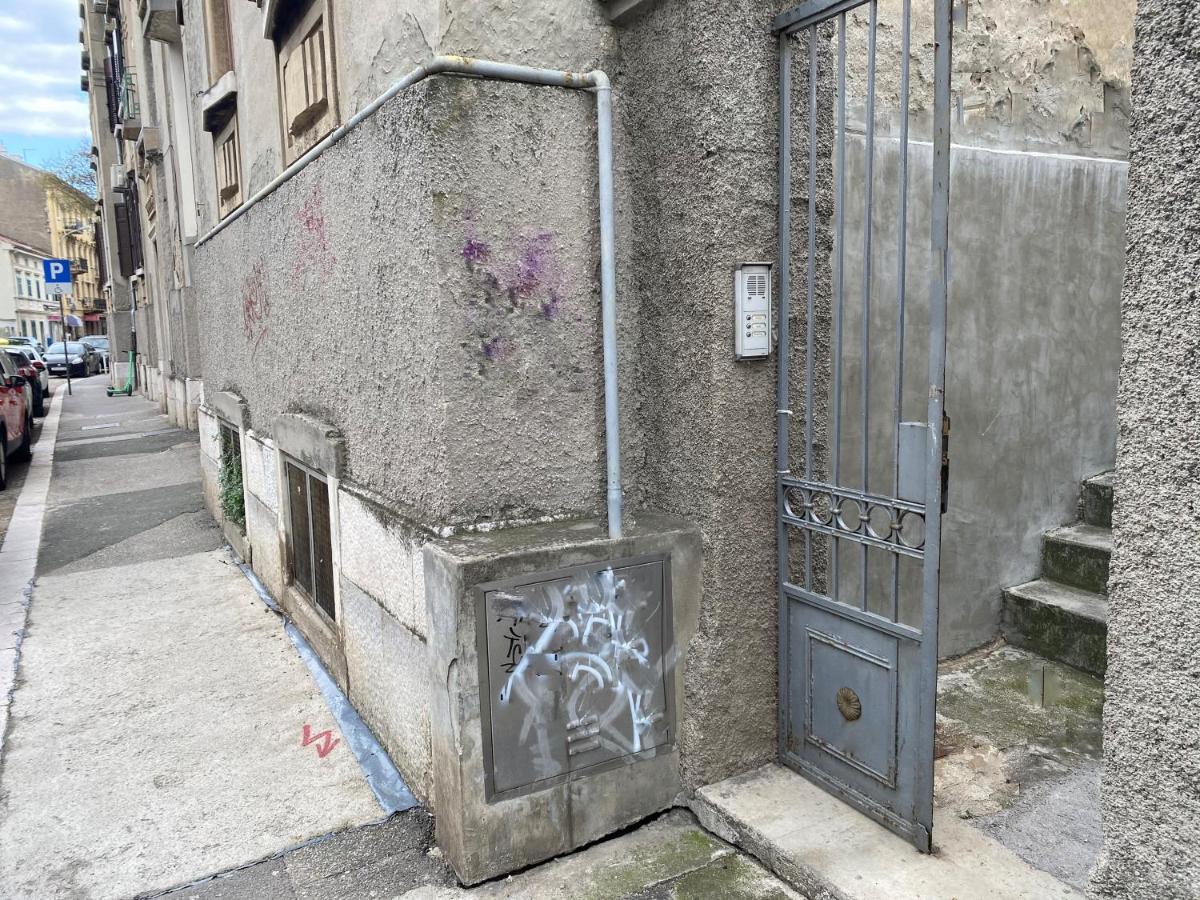 Apartman Tia Rijeka Eksteriør billede
